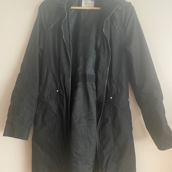 Rain jacket - Picture 1 of 3